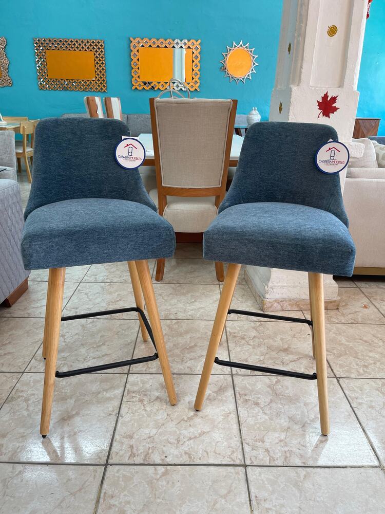 Mesa de TV con puertas y cajón central
